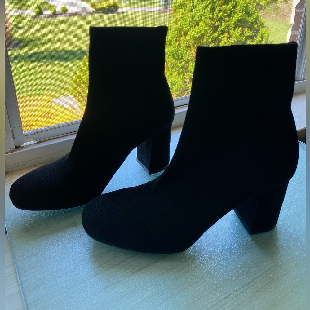 TJ Maxx STRETCH Boots Size 8 ½